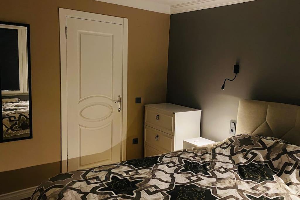 Sisli Osmanbey Taksim Large Terrace, Quietness And Space Apartment Istanbul Exterior photo